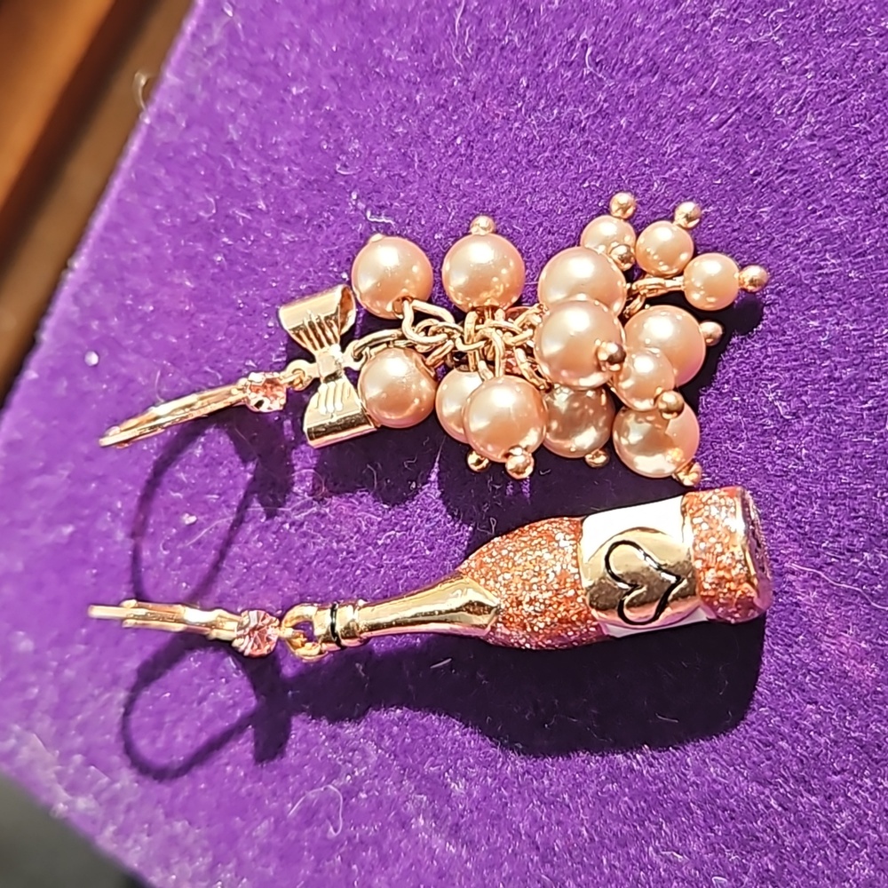 Betsey Johnson non-matching Wine bottle and grapes earrings
